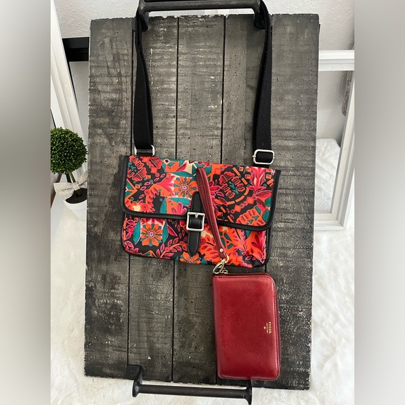 FOSSIL Mosaic Keyper Coated Canvas Floral Crossbody Purse Wristlet Free - Picture 8 of 10